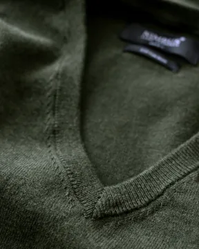 Brighton V-Neck Herren — 18