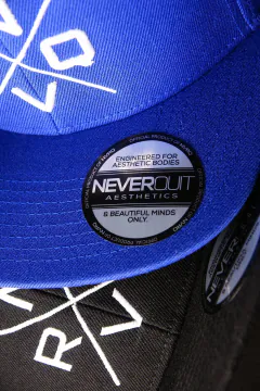 Neverout-Sticker Cap-Schirm – Aufkleber – RAVEN