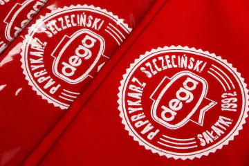 sitodruk logo Paprykarz Dega – Sitodruk bezpośredni – RAVEN