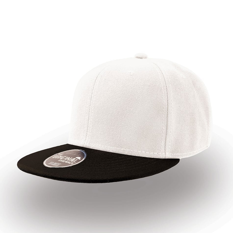 biało-czarny snapback z nadrukiem