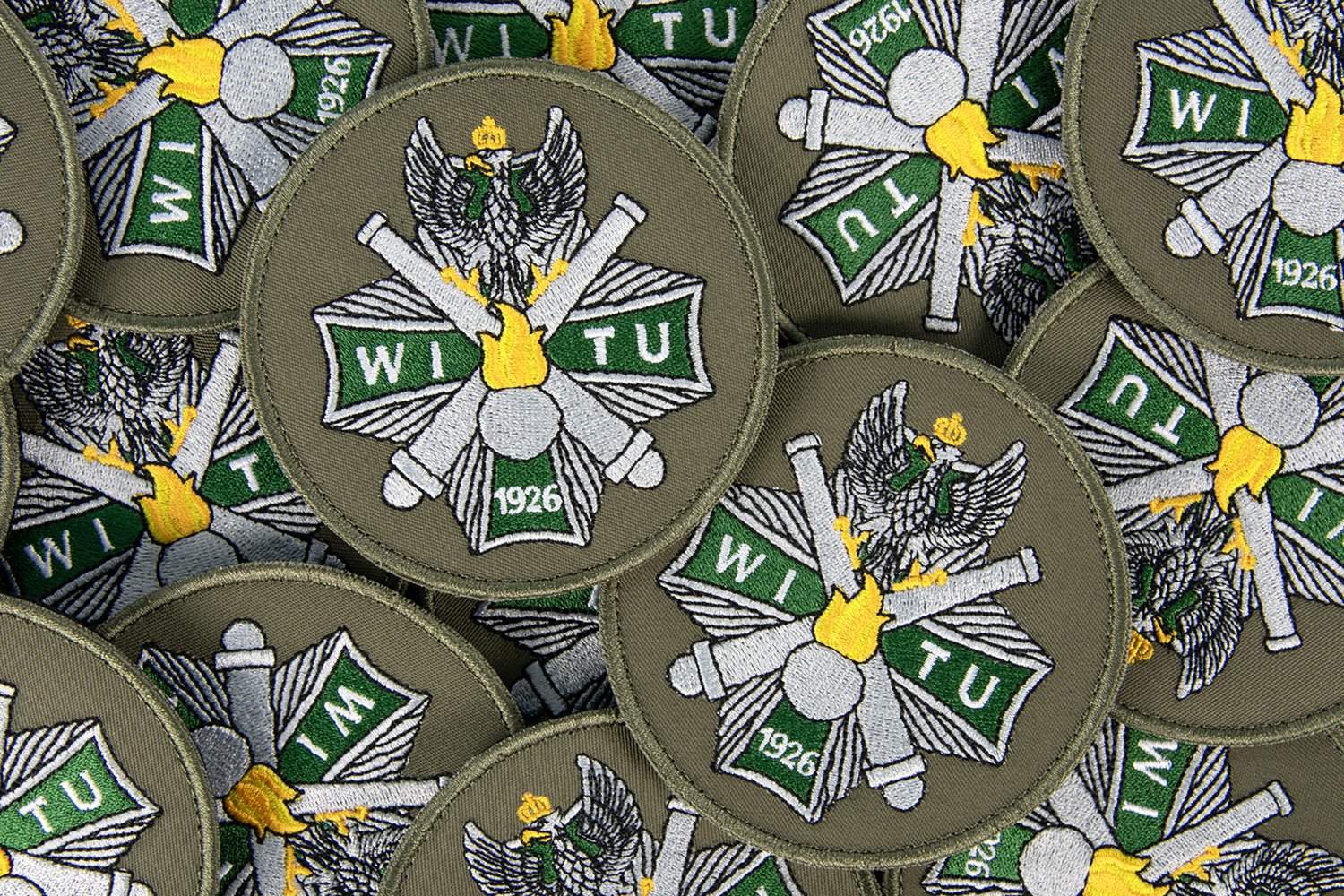 Haftowana naszywka z dwustronnym rzepem