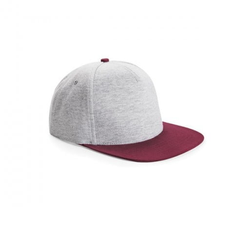 szaro-wiśniowy snapback beechfield z logo