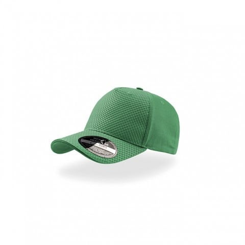 zielona czapka z haftem