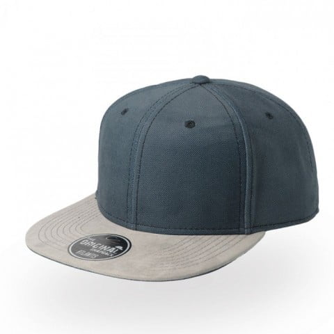 czarny snapback z haftem 3D